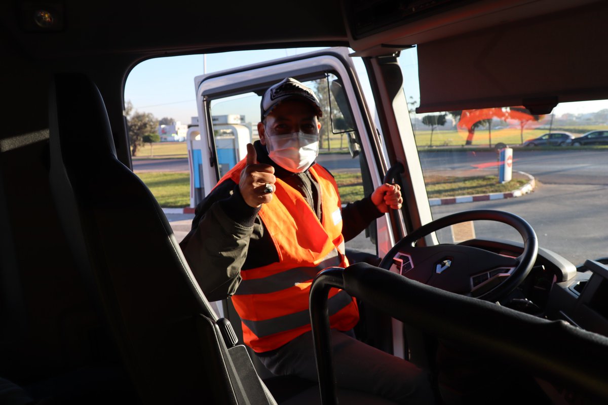 MoroccoSkills's tweet photo. #Promo2ACCES Session de conduite sur route hier avec leur formateur M. Marbouh
Six formateurs qualifiés assurent aujourd’hui les différentes formations #ACCES en conduite de camions et de bus !
https://t.co/T5Q2i7UaNS https://t.co/l09fuIdqlc