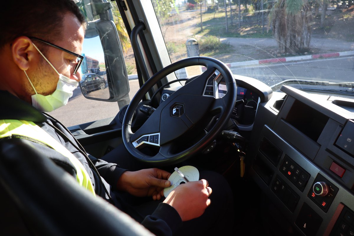 MoroccoSkills's tweet photo. #Promo2ACCES Session de conduite sur route hier avec leur formateur M. Marbouh
Six formateurs qualifiés assurent aujourd’hui les différentes formations #ACCES en conduite de camions et de bus !
https://t.co/T5Q2i7UaNS https://t.co/l09fuIdqlc