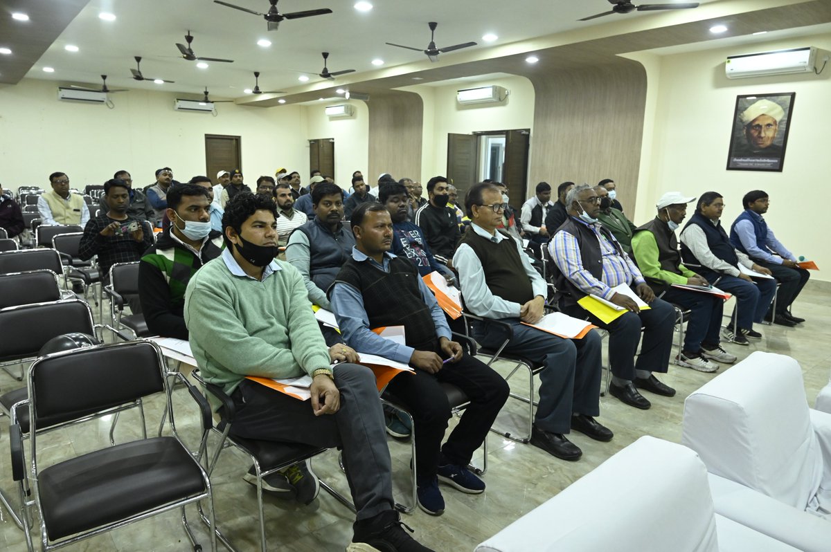 NCL_SINGRAULI's tweet photo. To boost the availability and utilization of Draglines, NCL is imparting special training on ‘Improvement in Operational &amp; Maintenance practices of Draglines’. More than 65 Engineers, Supervisors, Operators, Fitters, Electricians are taking part in the program.
#MyNCL https://t.co/WhBuaQuDPV