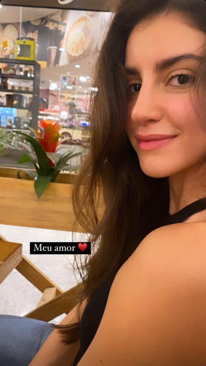 NotDorynha's tweet photo. já gostei do cara, já chegou a nós servindo mimo.
Por esse casal dou minha vida grazadeus https://t.co/wHGwZ6D8YQ