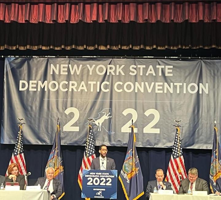 BPGibson2025's tweet photo. #TeamSchumer Joined by my Colleagues, @ReynosoBrooklyn @Shelley4Senate, it was an honor to second the Nomination of Chuck Schumer @SenSchumer as our Candidate for United States Senate at this year’s State Democratic Convention 2022. #NYDems2022 https://t.co/9HZNDGQE8t