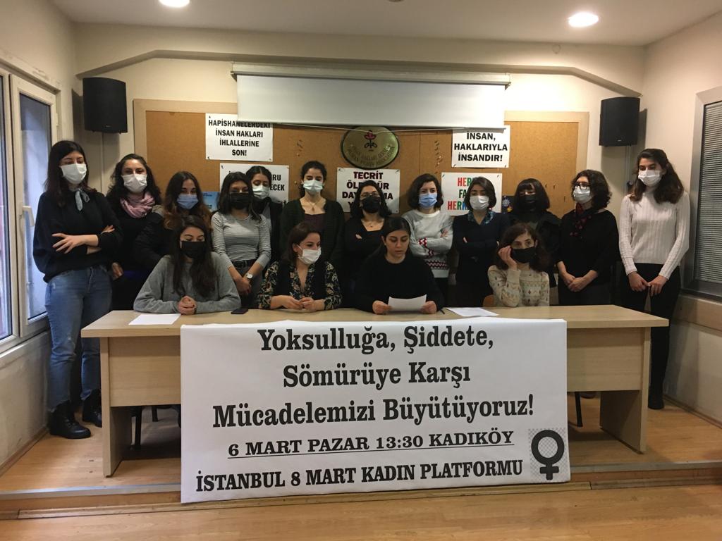 İstanbul 8 Mart Kadın Platformu olarak "Yoksulluğa, Şiddete, Sömürüye Karşı Mücadelemizi Büyütüyoruz" demek için 6 Mart Pazar saat 13:30'da Kadıköy'de buluşuyoruz♀️

Yaşasın 8 Mart ✌

#8MART