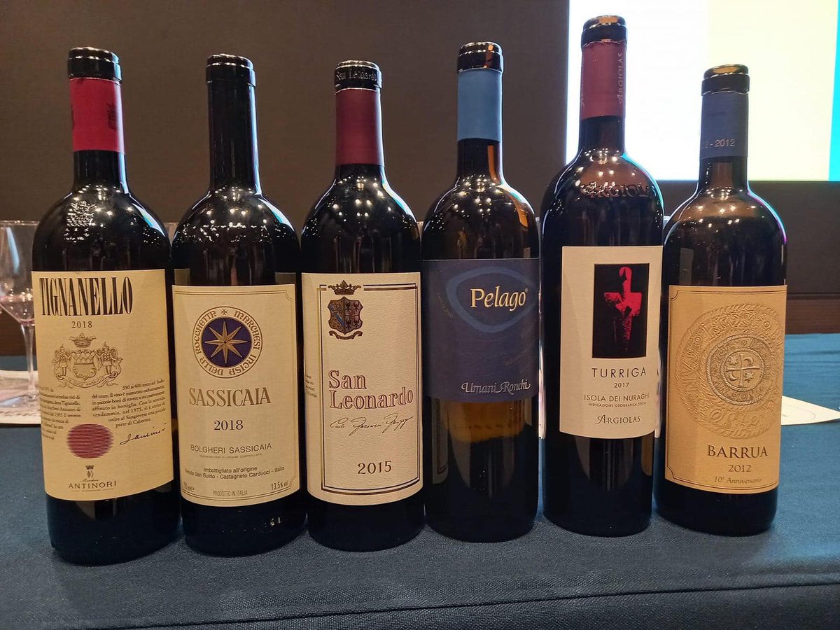 UmaniRonchiVino's tweet photo. Pelago & Giacomo Tachis. Vi raccontiamo la degustazione organizzata da AIS Roma in onore del Maestro con sei vini iconici, tra questi il nostro rosso. Buona lettura! https://t.co/6VDv17nhm8 #umanironchi #ais #tachis #Pelago #Sassicaia #Tignanello #SanLeonardo #Barrua #Turriga https://t.co/PcxwXNWMTj