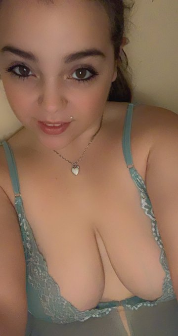 Kennt ihr alle schon mein Tiktok Account? 😉 wenn nicht dann schaut mal vorbei da hab ich einige Videos<a href="/tag/teen"class="tags"><span>#teen</span></a><a href="/tag/camgirl"class="tags"><span>#camgirl</span></a><a href="/tag/bestfans"class="tags"><span>#bestfans</span></a><a href="/tag/big7"class="tags"><span>#big7</span></a><a href="/tag/mdh"class="tags"><span>#mdh</span></a><a href="/tag/besuchbar"class="tags"><span>#besuchbar</span></a>