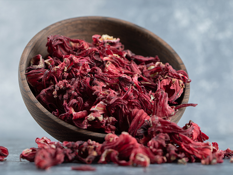 TiCafew's tweet photo. 🌱 En infusion, l’hibiscus 📲https://t.co/ItaVLiYfkN : offre d’énormes bienfaits pour notre corps. Elle permet de réduire la fatigue ainsi que le taux de cholestérol. Elle est aussi connue pour réguler le transit intestinal et faire baisser la tension artérielle. 👌 https://t.co/FkTUVNYSIU