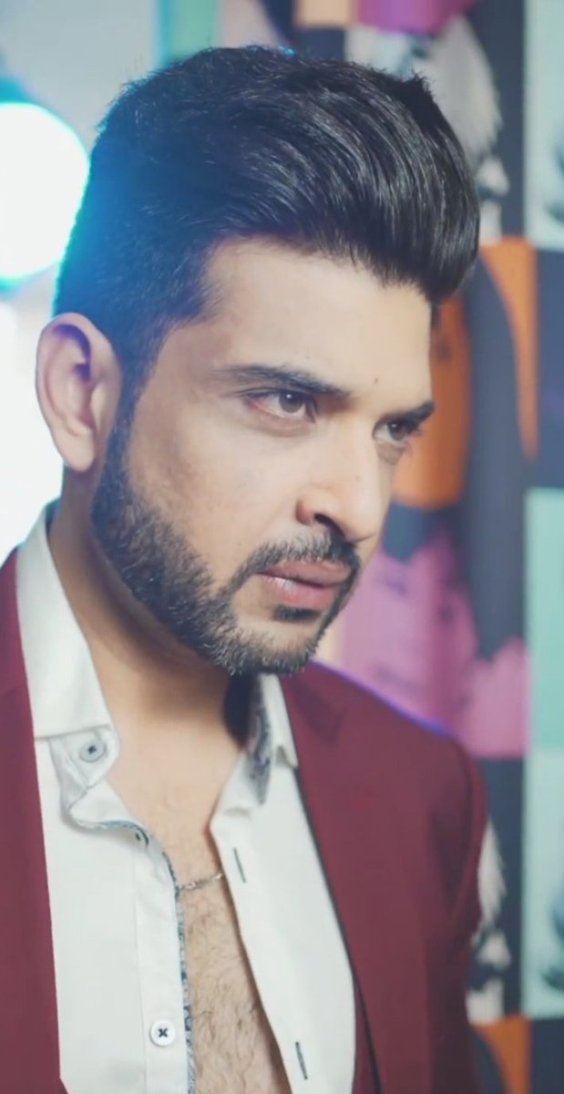 Sruti80385721's tweet photo. @kkundrra IT IS ILLEGAL TO LOOK LIKE THIS.....can't help but just simp over this hot look
#karankundrra #tejran https://t.co/xhRpQpZP1x