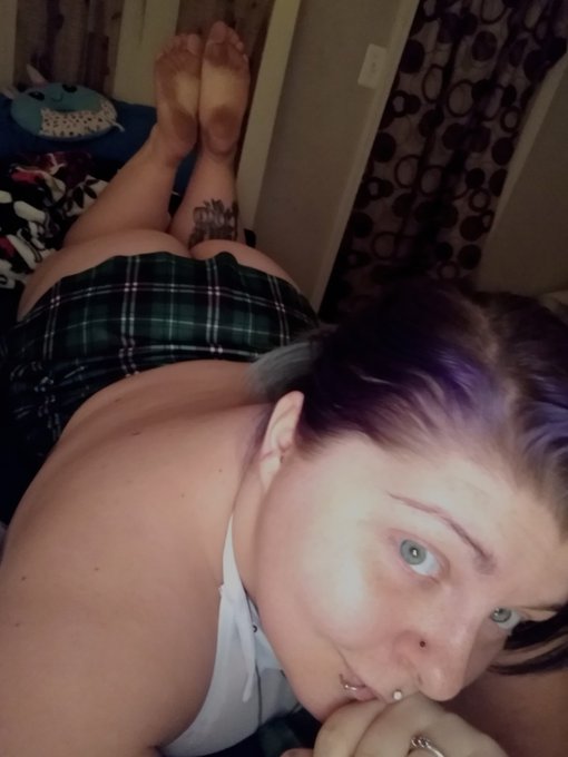 Kiss me thru the phone 💋👅 https://t.co/LKZu43ZwxW  #onlyfanscollege #onlyfans #girlfriend #gothic #GothicSlut<a href="/tag/onlyfanscollege"class="tags">#onlyfanscollege</a><a href="/tag/girlfriend"class="tags"><span>#girlfriend</span></a><a href="/tag/goth"class="tags"><span>#goth</span></a><a href="/tag/gothic"class="tags"><span>#gothic</span></a><a href="/tag/alternative"class="tags"><span>#alternative</span></a><a href="/tag/alternativegirls"class="tags"><span>#alternativegirls</span></a>