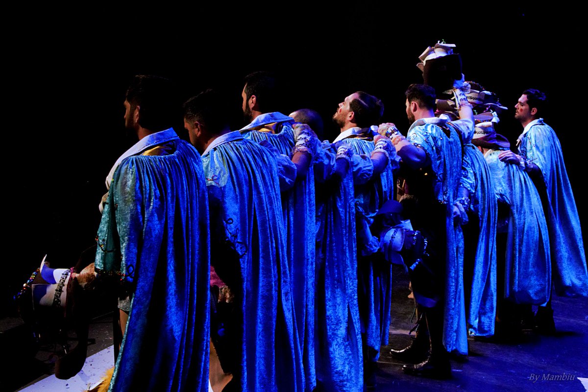 MUCHÍSIMAS GRACIAS por el cariño que recibimos a diario... son tantos que es impresionante y de agradecer mil veces!! 🤎🤎

Seguimos hoy con las actuaciones en concursos con un doblete:

- Final Mairena del Aljarafe - 21:50h.

- Final directa Los Palacios - 00:40h.

ACOMPÁÑANOS!!