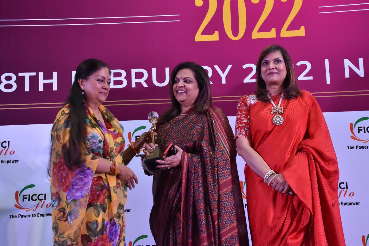 navikakumar's tweet image. Grateful for being honoured by @FICCIFLO with the FLO Award for Excellence in the Media category. And to receive this from @VasundharaBJP made it even more special.