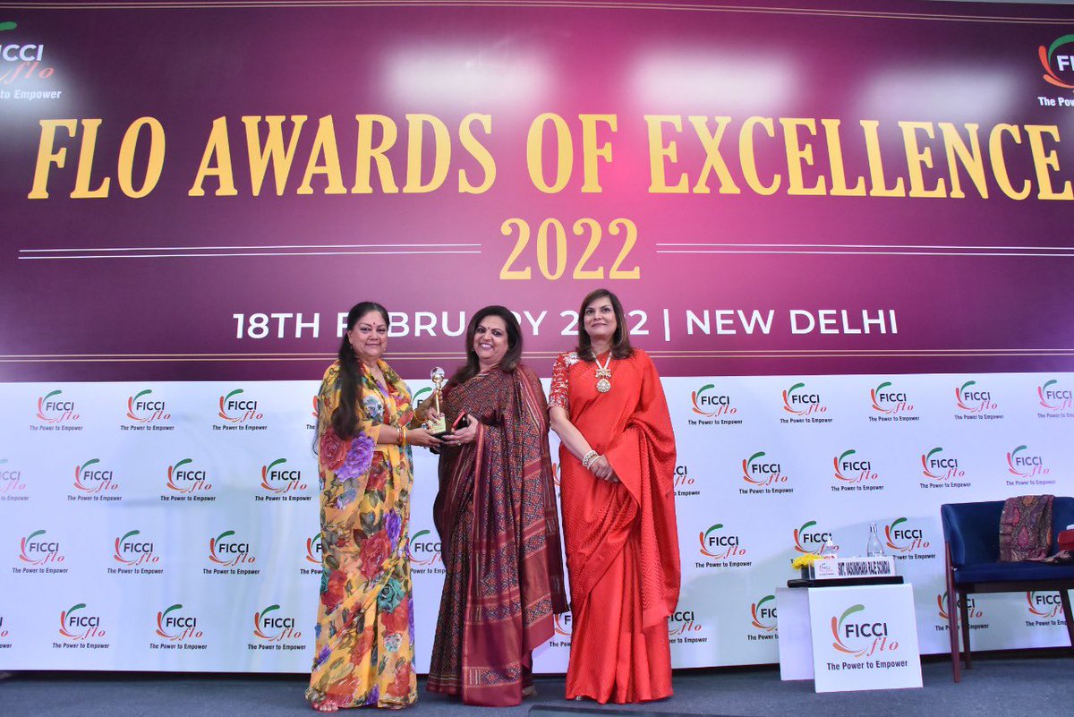 navikakumar's tweet image. Grateful for being honoured by @FICCIFLO with the FLO Award for Excellence in the Media category. And to receive this from @VasundharaBJP made it even more special.