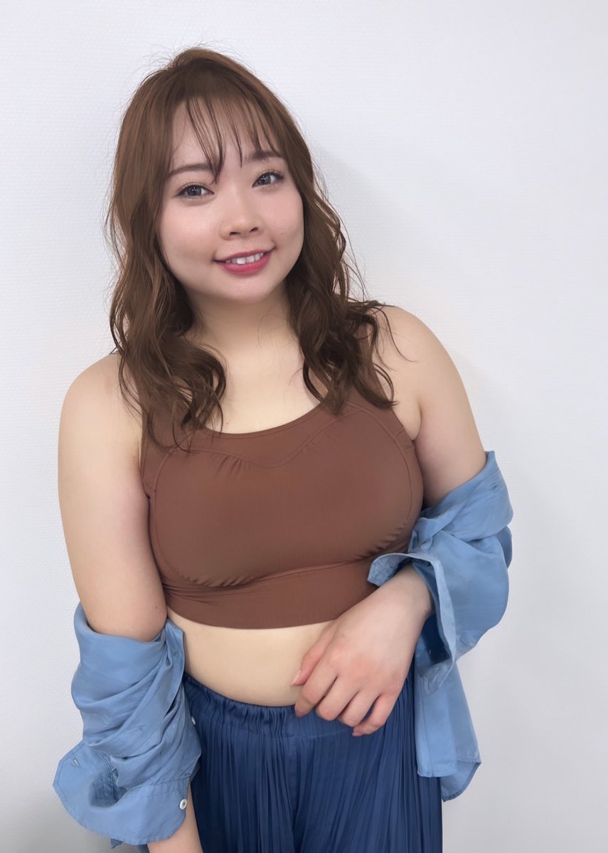 saa199302011's tweet photo. 渡辺直美さんプロデュースの新ブランド
おうちブラ #Nmerry 🌈✨

とーっても可愛いくて付け心地最高！
詳しくはInstagramチェックしてね🥰

☑︎ https://t.co/pOIK0CqNmF https://t.co/caupWs8Rb1
