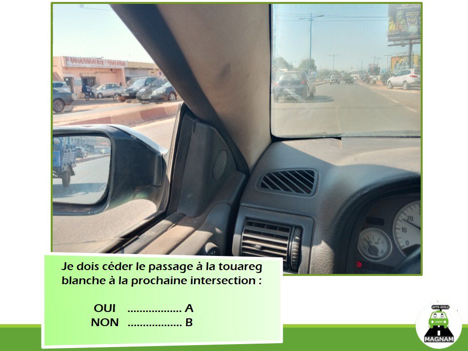 AutoMagnam's tweet photo. 🤔 Je dois céder ou pas le passage à la touareg blanche devant 🚘  ? 
N’oubliez pas de argumenter mes champions 

✨En vous souhaitant une douce fin de semaine https://t.co/yqZVLVVqtD