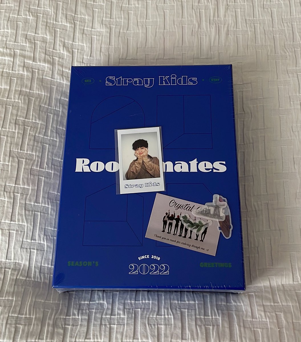viktorysong's tweet photo. arrived safely🥺 thank u so much @crystalgos for your time and care, the seasons greeting is huge😭💗💗 #crystalgoproofs https://t.co/i0adA4OdEW