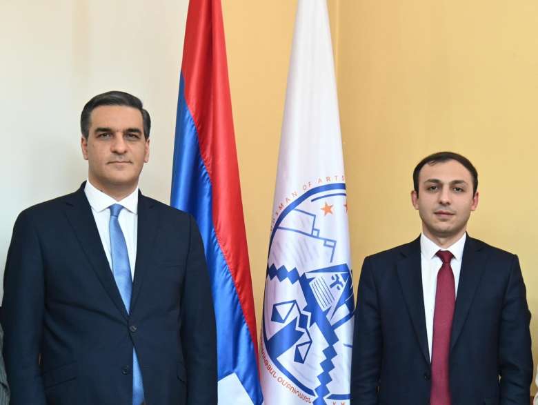 Հետապնդելով Արցախի նախագահին՝ Բաքուն քողարկում է իր իսկ հանցանքները․ ՀՀ և ԼՂ օմբուդսմեններ

Այդ հետապնդումն ունի քաղաքական շարժառիթներ և հիմնված է փաստերի բացահայտ մանիպուլիացիայի վրա, ասված է համատեղ հայտարարությունում։

bit.ly/3H1o3XI