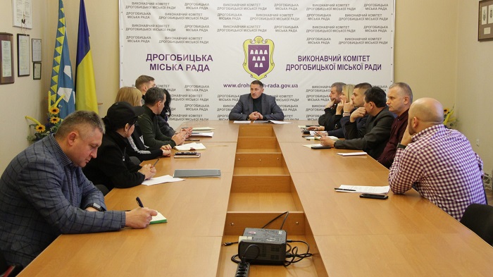 Drogobich's tweet photo. У Дрогобичі закликають громаду масово вшанувати пам’ять Героїв Небесної Сотні Дрогобиччина - новини краю - https://t.co/M40ojLVHtT https://t.co/AS5T4PUYkD