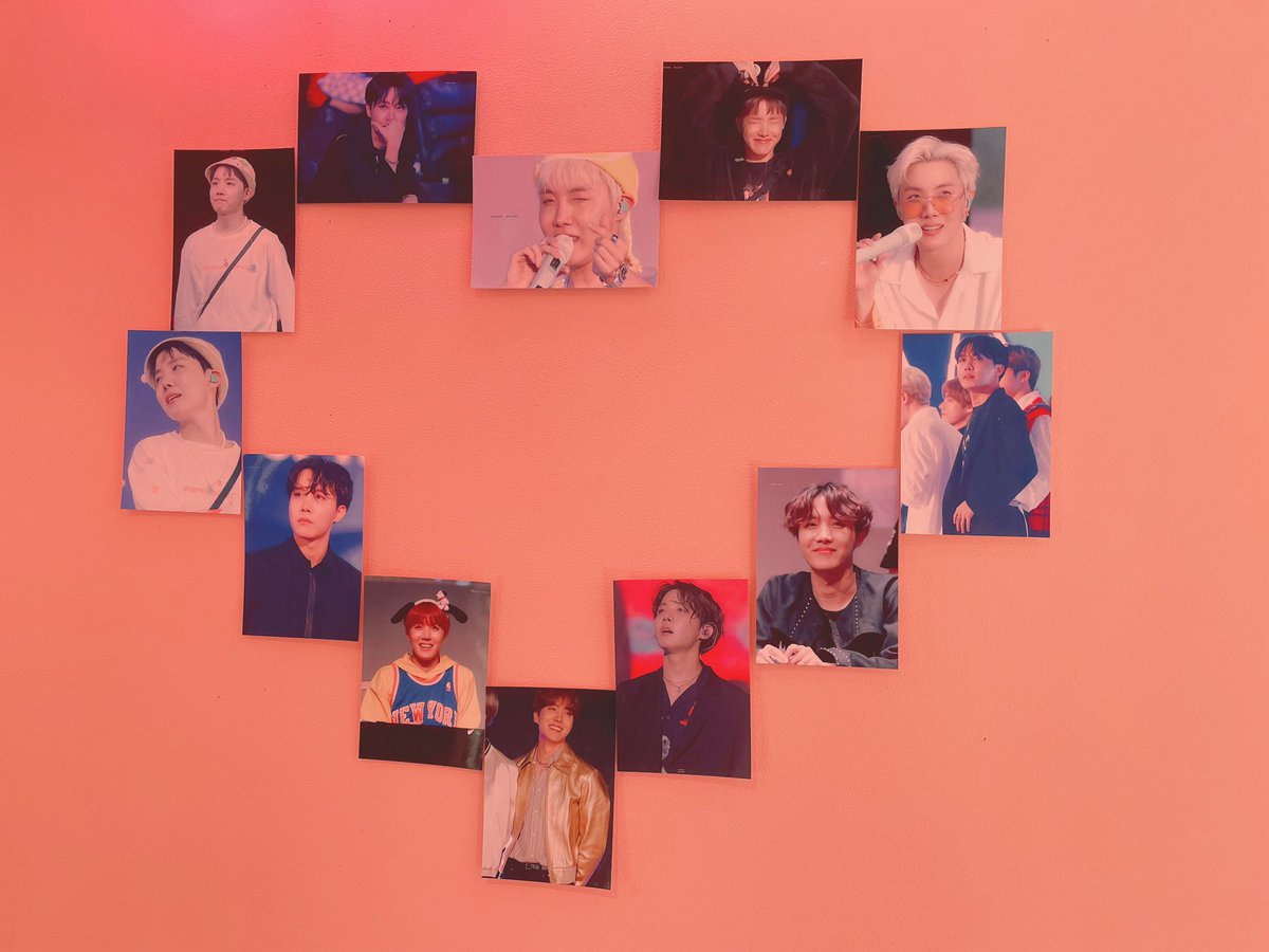 chae_taejin's tweet photo. ホビホビセンイル③🐿🌼
当日のケーキはヨルムのお弁当ケーキ🥰🎂
わくわくで買いに行った🥰🌼
キーリングも買えてはっぴー☺️🌼🤍
@yolumlovesyou 
#HAPPYJHOPEDAY 
#희망으로_가득찬_호석아_생일축하해
#happy_hoseok_day
-----
@HOPESHINE_0218 @HOPESHINEJP 
Thank you☺︎🌼 https://t.co/kGc2jgxCvC