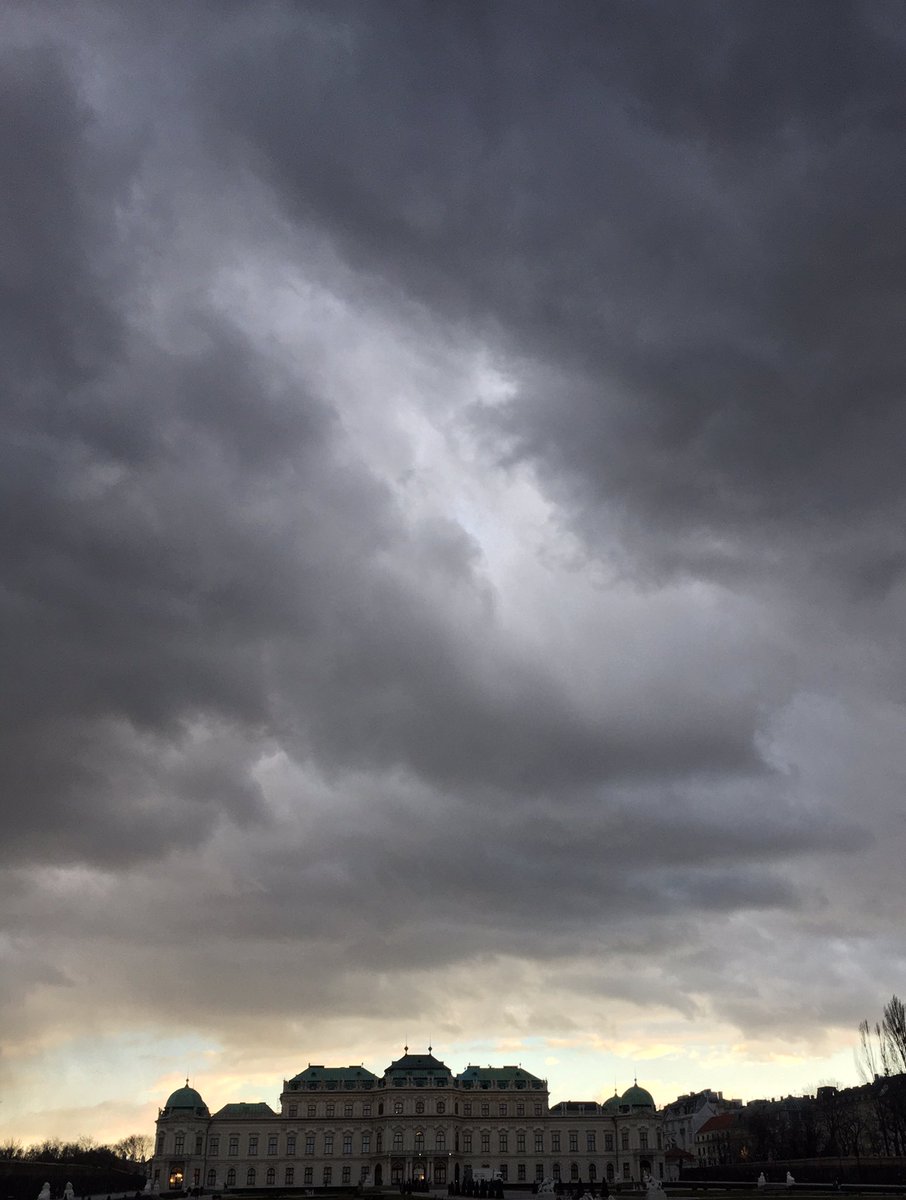 Für das demokratische Bewusstsein kann es ‚Neu‘ ‚Seide‘ oder eine ‚Fährte‘ nicht ohne die Werte &amp; Prinzipien geben, die diesem demokratischen Bewusstsein immanent sind auch wenn es historisch gesehen noch ein Baby ist - genauso wie die reale Revolution der Freiheit des Gewissens.