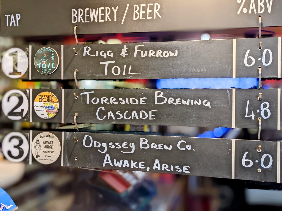 StirchleyWines's tweet photo. After a hiatus being out of action again our Growler Filler is fixed!
Here's our #GrowlerTakeaway lineup for the weekend!๐จ
๐บ @riggandfurrow Toil
๐บ @Torrside Cascade
๐บ @Odysseybrewco Awake, Alive
FILL | DRINK | RINSE | REPEAT
#SWSTakeHome #VivaStirchley #VivaBrum #ShopLocal https://t.co/65vg4wYABh