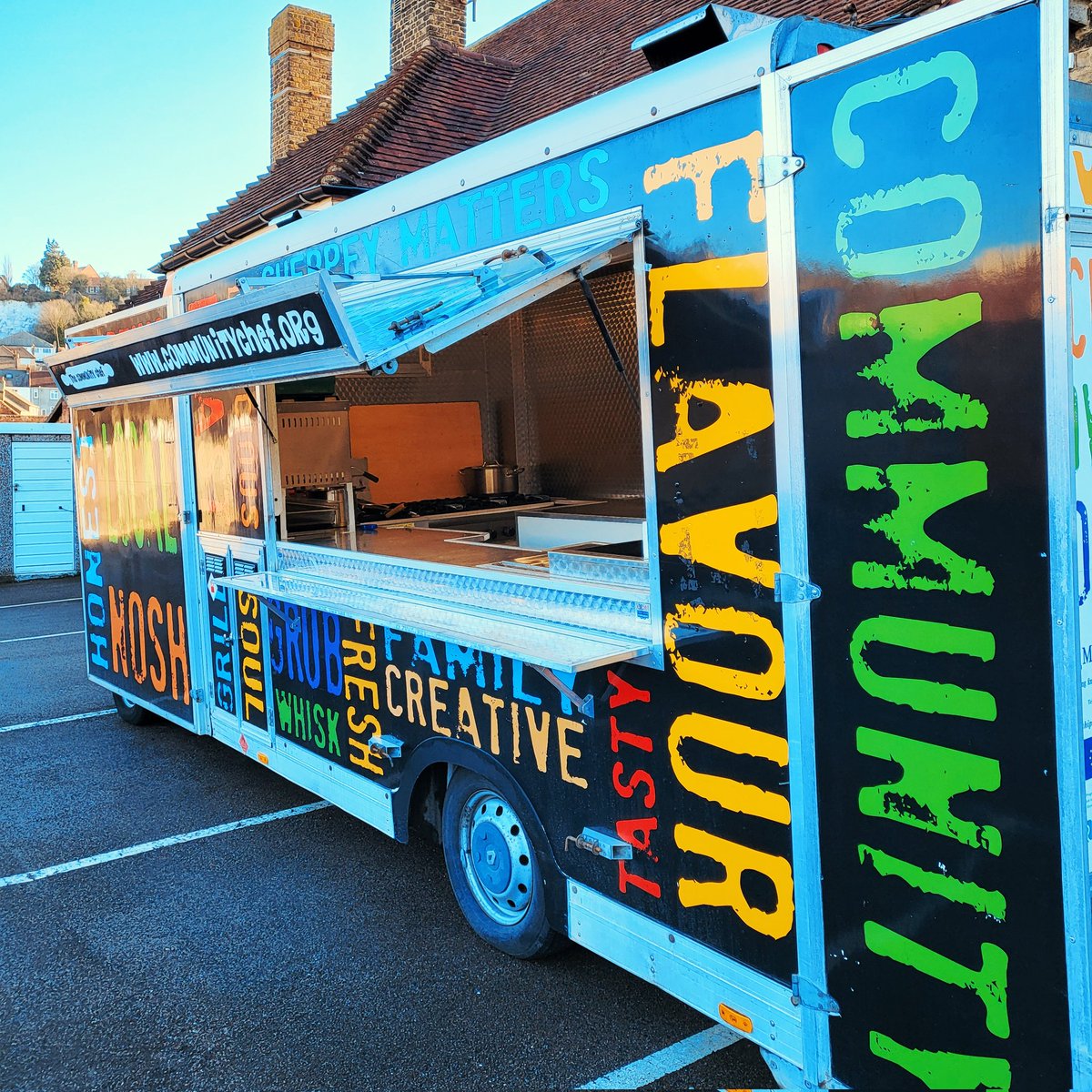 ArchesLocal's tweet image. Yesterday was final Day 4️⃣  of #FitandFed at @LutonPrimary. The Tacos were served from the food truck! 🌮🚚

Collages with @iprintedthat
and @KentPoliceMed visited again and played with the young people.

See you all again in Easter! 

#BigLocal #Medway #BetterTogether