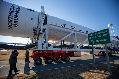 Moon Gallery Foundation tweet media