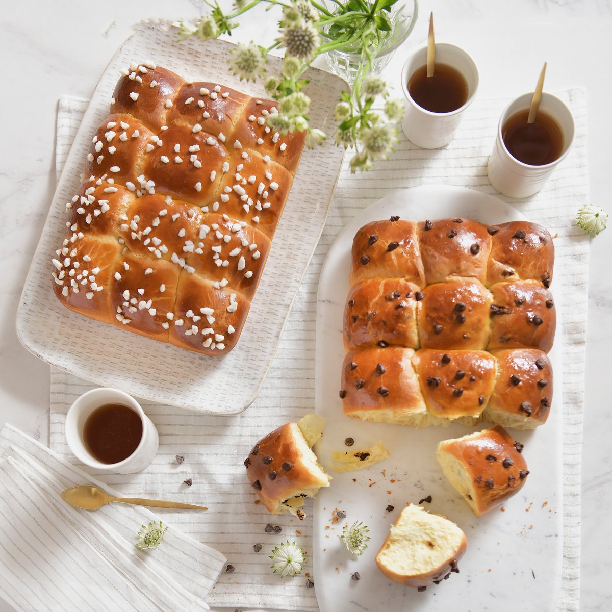 Deux empreintes, 2 ambiances !
Réalisez deux brioches maison à la fois avec notre tout nouveau moule 2 brioches Flexipan® Air à retrouver ici -> bit.ly/moule-deux-bri…
Parce que la gourmandise, ça se partage ! 😉
#brioche
#patisserie
#pastry