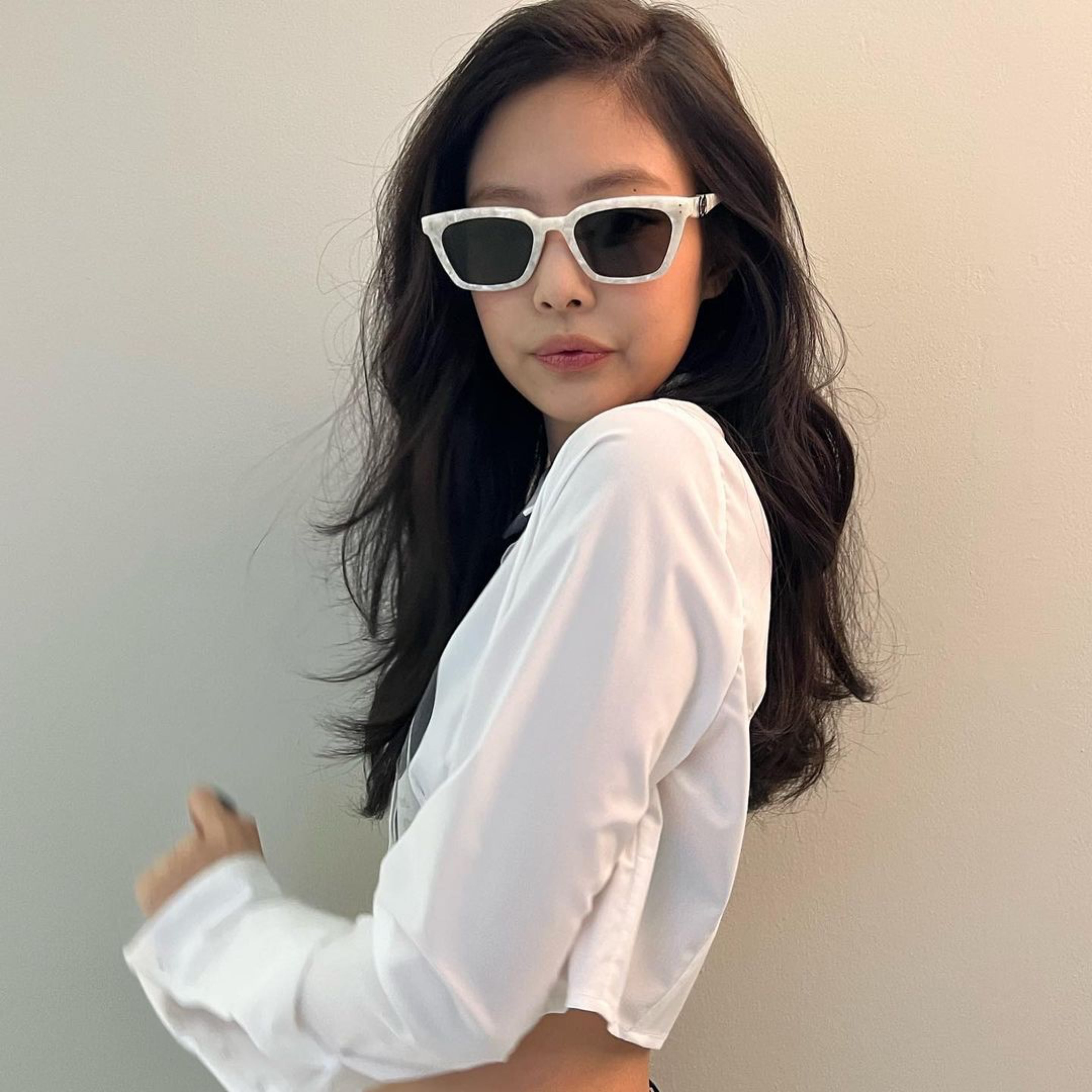 Jennie - XOXO 01 | Gentle Monster