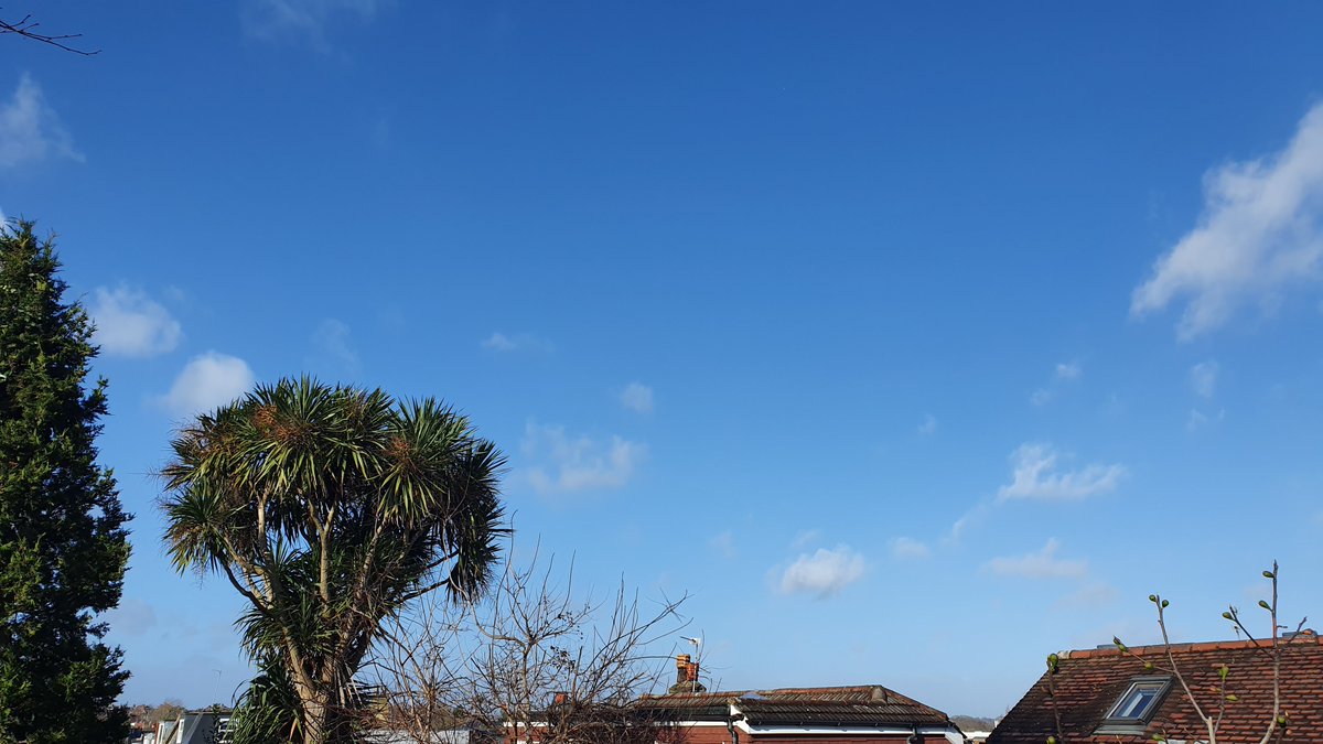 Not a vapour trail to be seen...🙂 #eunice #stayoutoftheskies