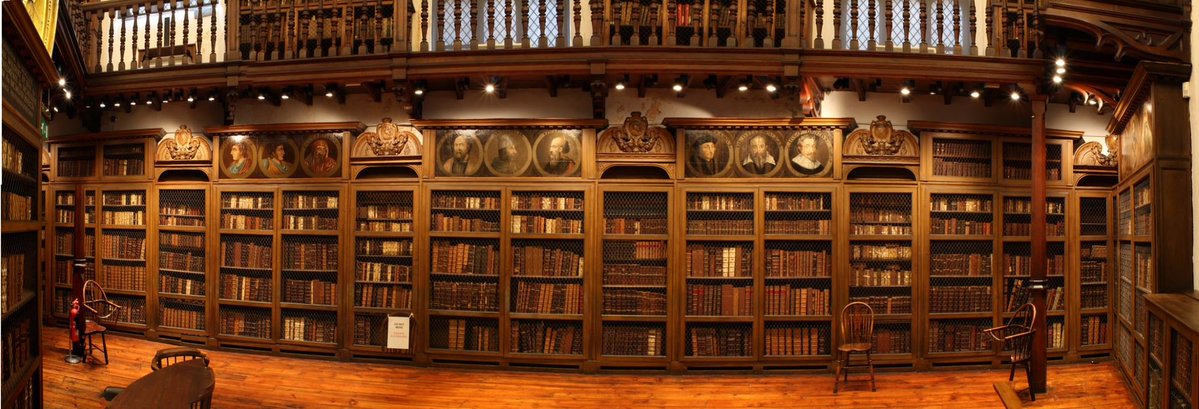 cosinslibrary's tweet photo. R is for roundels.
How fancy is this? Portraits in roundels above the bookcases were used to indicate the subject of the books underneath. Cosin was unhappy with the result of the painter’s efforts, but frankly we think they look awesome!
#library #book #history #speccoll https://t.co/dq1viGTItA