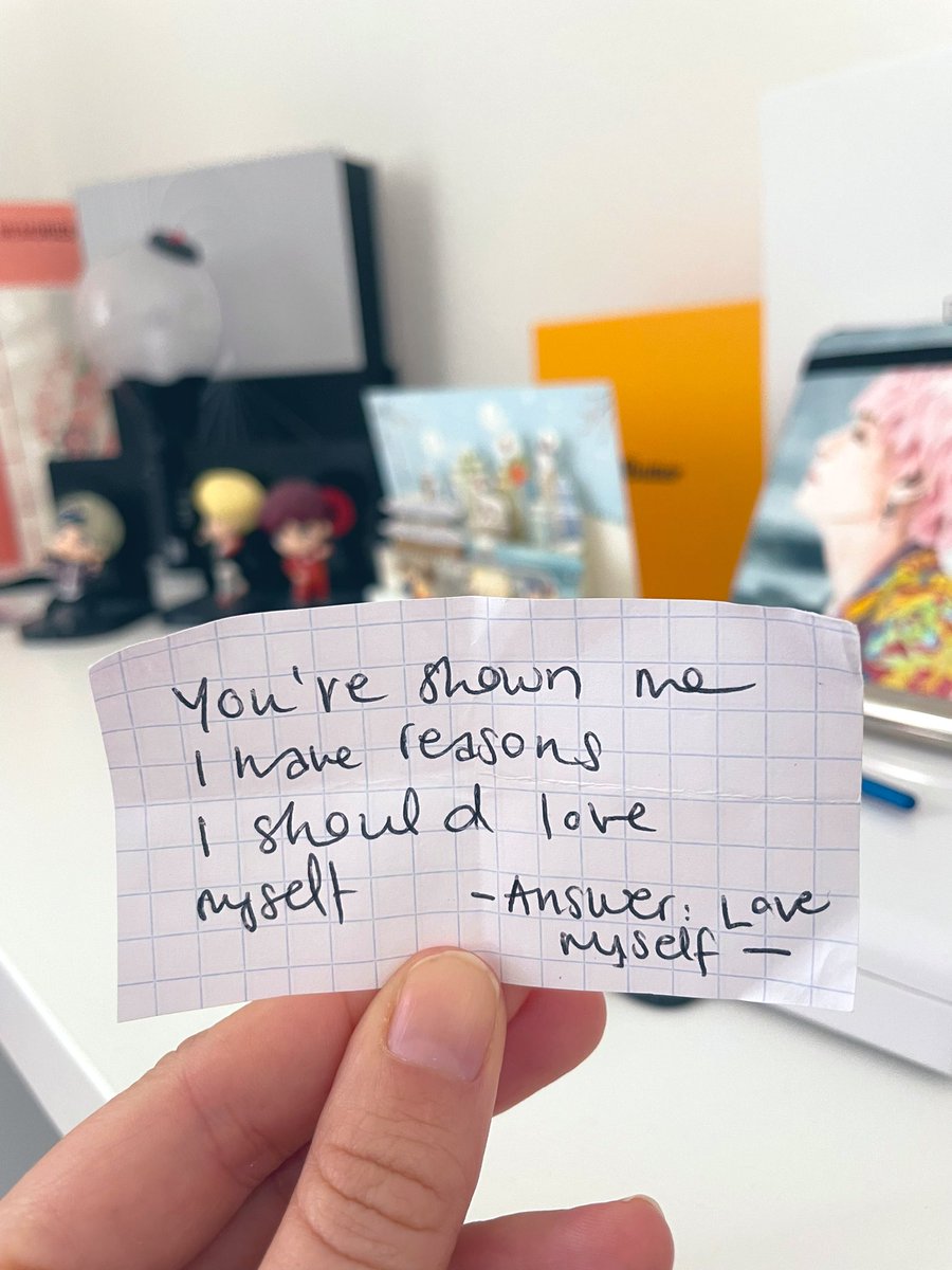 useradventure's tweet image. Had a great interview today about online and offline concerts with @GANJABURNJOON 💜💜💜 thank youuu purple youuu #Army #HAPPYJHOPEDAY #soundsecrets @sound_secrets #btssoundsecrets #btsconcert