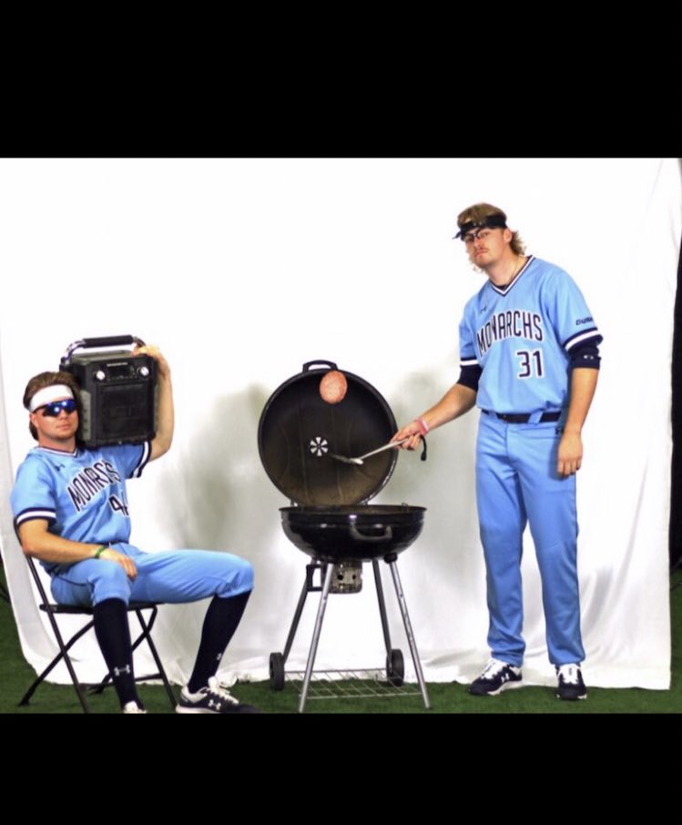 Going to show our grandkids this picture one day. 

<a href="/ODUBaseball/">Old Dominion Baseball</a> will be buzzing again this year 🔥

(Love our guys <a href="/GertnerTommy/">Tommy Gertner</a> and <a href="/TomScheffler/">Tom Scheffler</a> 💯)