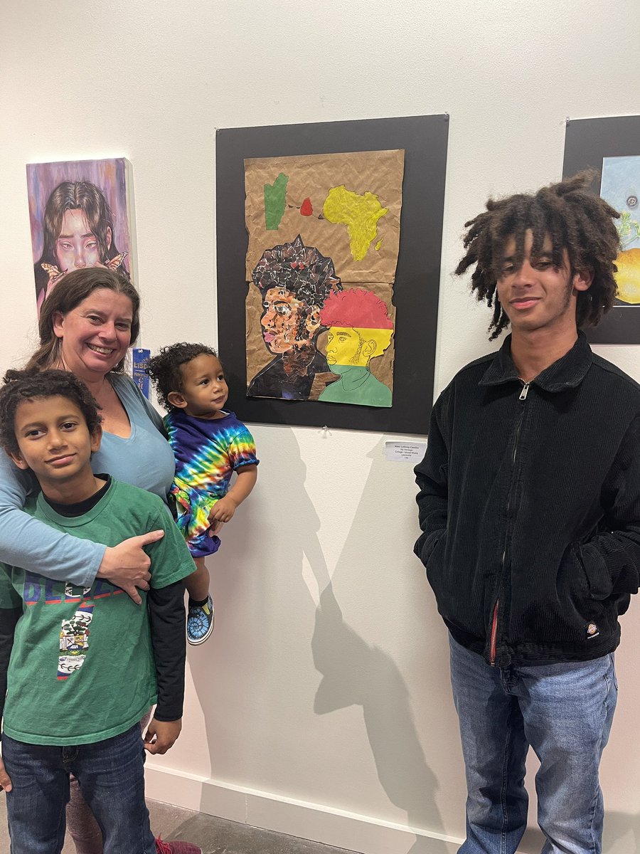 farrellyLHSart's tweet photo. LHS artists in the LISD ART SHOW 2022!! Woohoo! What a great opening night. π
@LHSHarmon @LewisvilleHS @lhshstuco #lisdvisualart https://t.co/QTwy2ZZUTG