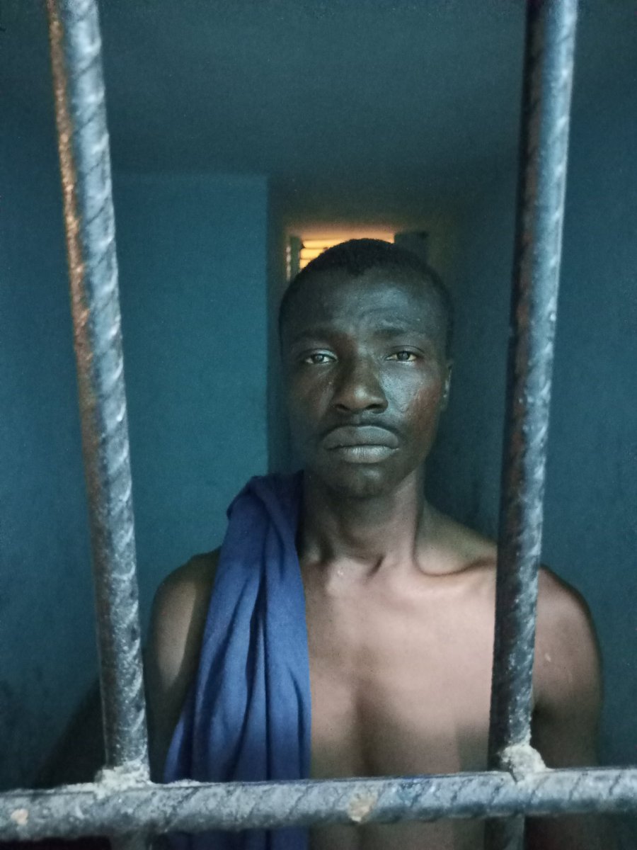 mobilisingniger's tweet photo. UPDATE: NURTW nabs traffic robbery suspects who have been terrorizing Mile 2 bridge Apapa-oshodi expressway, Amuwo Mile 2. 

The four suspects were; Ebuke Wuzoma Imo State 21, Ifeanyi Ewashokun Abia state 21, Luck Thomas 24,  Akwa Ibom Obumneme Acheu 27, Anambra state. https://t.co/n10n4LFKST