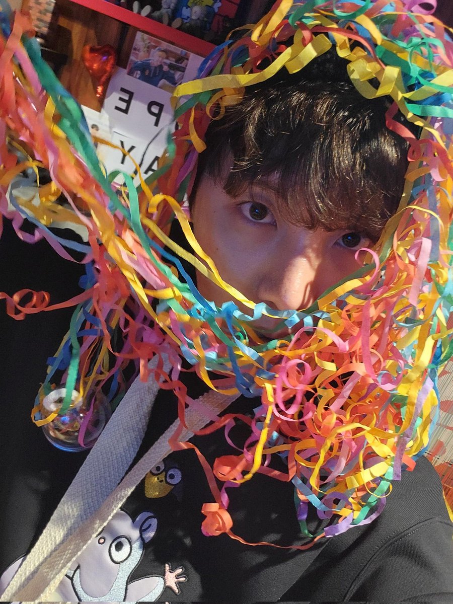 jungnya_'s tweet photo. hobi🌟 the cutest!!!!! https://t.co/GVNmHREyxG