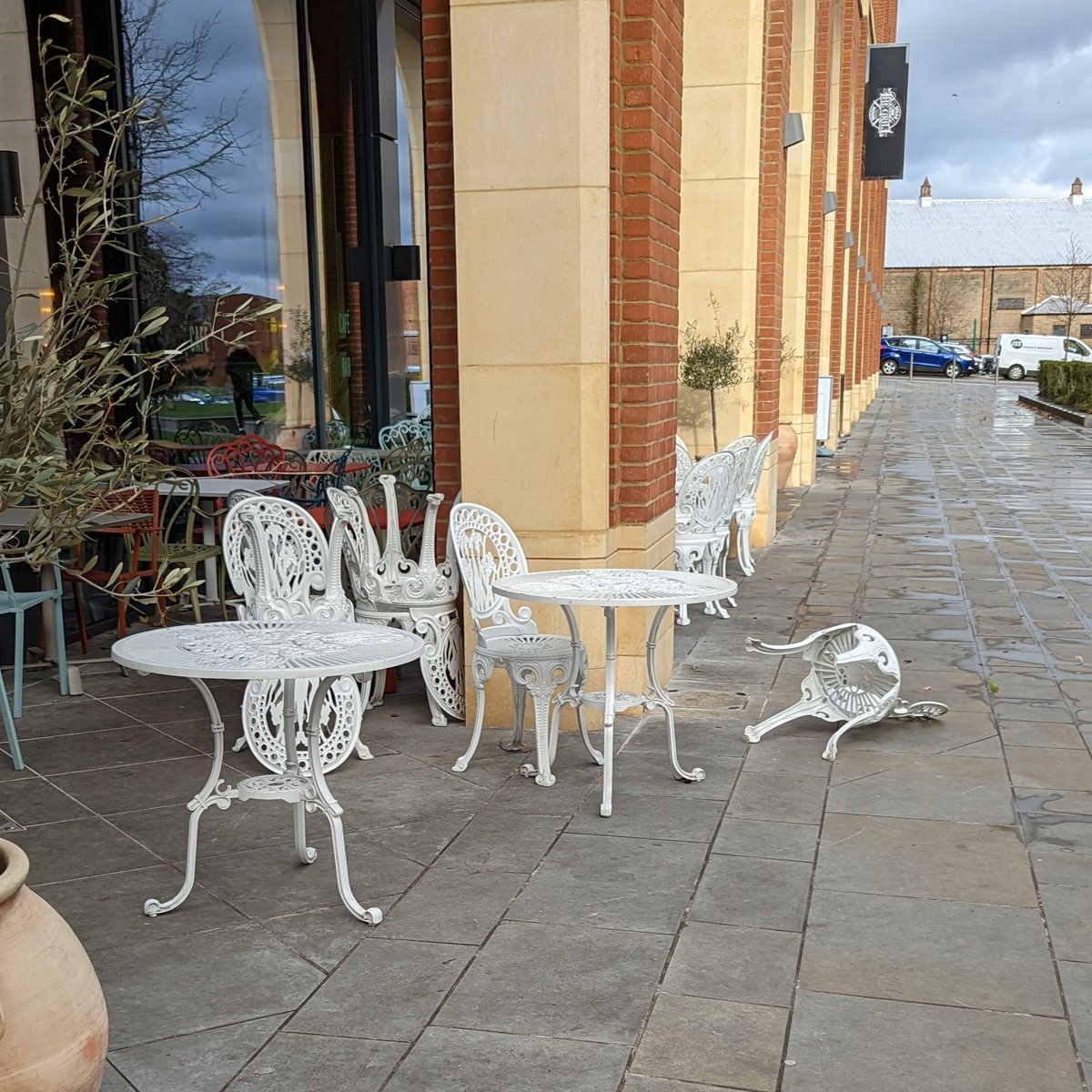 Chaos here in Aylesbury