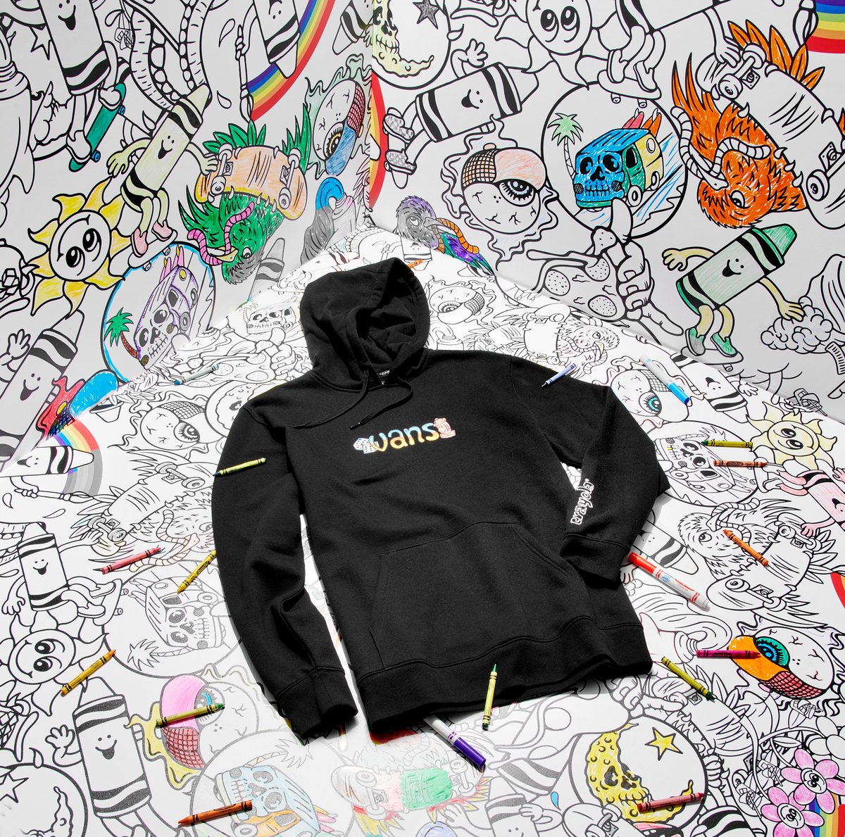 vans_mx's tweet photo. ¡Llegó el día! Colorea tu día aunque te salgas de la raya y celebremos que la creatividad ¡no tiene límites! Encuentra #VansxCrayola a partir de hoy en Vans Stores y distribuidores autorizados. 🖍️ https://t.co/L6HSU8I5ge