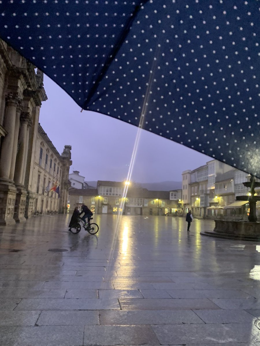 marisolestevezd's tweet photo. Cuando llueve… #quechova ✨ https://t.co/OAmFEXBTDi