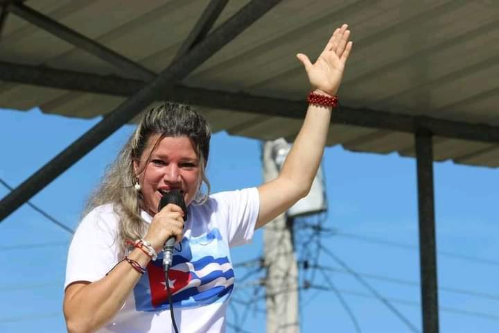 LixandraVargas's tweet photo. No podría ser diferente esa vanguardia acompaña la Revolución en todo momento Felicidades desde @granma_ujc @mirabal_emilio @GeidisChacon @bjm_arte #UJC #ProvinciaGranma #VamosConTodo https://t.co/Wjj4DmCl5w
