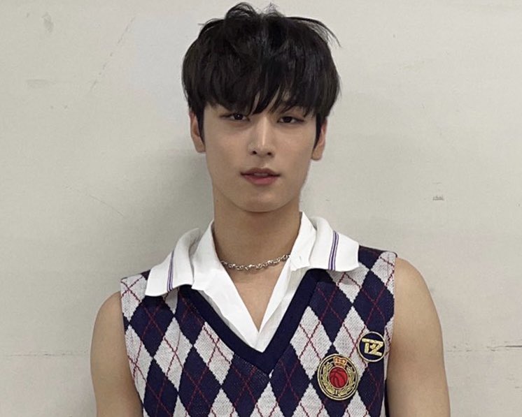 KISSYJEONS's tweet image. customizable