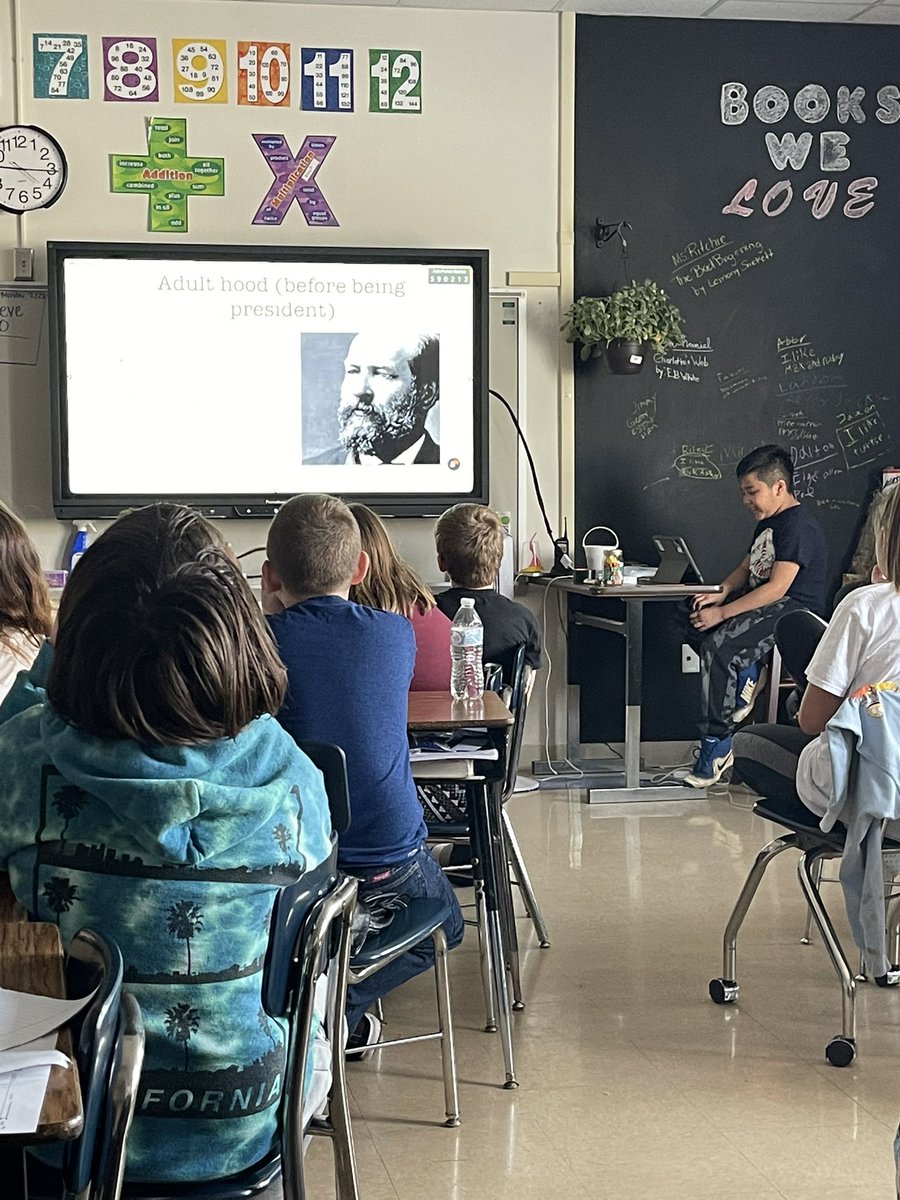 Ms. Ritchie’s class did a super job presenting information about presidents.<a href="/RES_RSSS/">Rockwell Elem NC</a> <a href="/JenniferWarden5/">Jennifer Warden</a> @RES_halexander <a href="/RESritchie/">Gina Ritchie</a>
