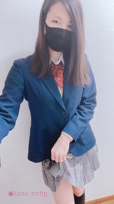 ファンティアに投稿しました!
「JKのコスプレ自撮り」 

https://t.co/M2f4qUH7X5 