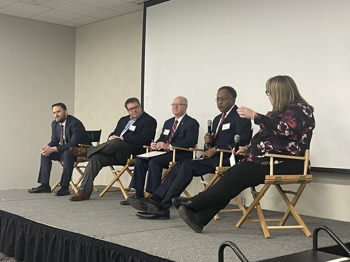 ajdonahoe's tweet photo. #workforce is a key to #economicdevelopment! Regional pipeline matters #EDNow @SinclairCC @daytonregion @clarkstatewfd @OhioEDA https://t.co/wex9M0gTLL