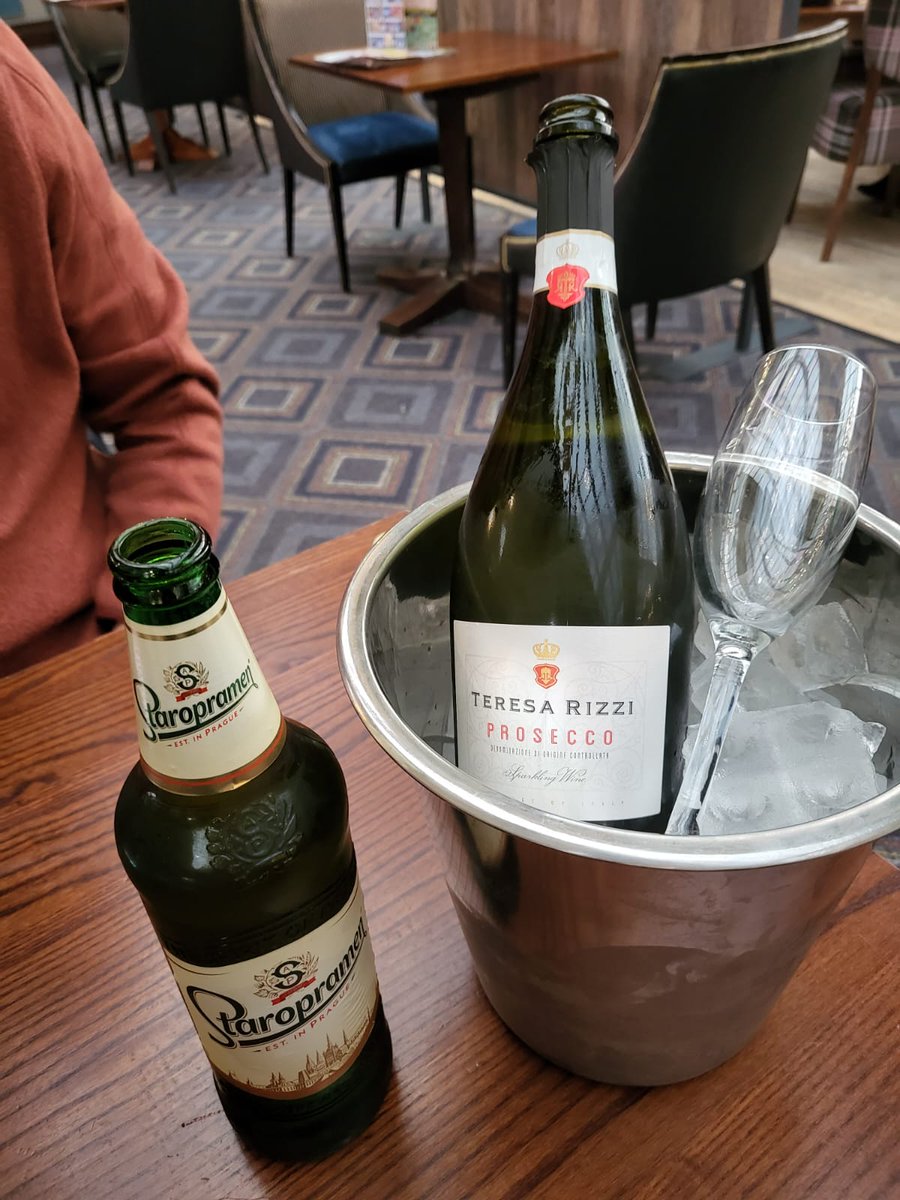 boony42's tweet photo. Set up for a friday afternoon booze before seeing @FleetwoodBac later 🍻🍻 https://t.co/7BeODlYvgV