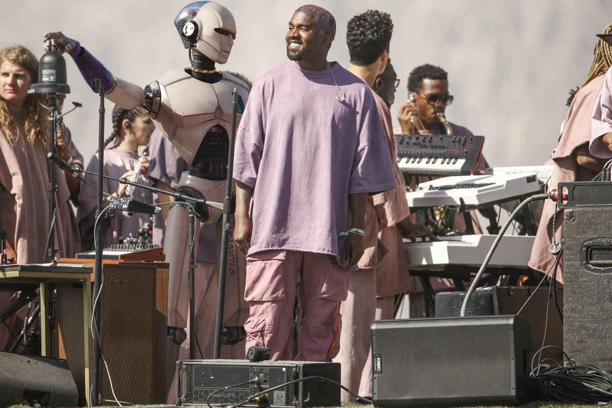 CrashtagViral's tweet photo. **I don't know what the future may hold, but I know who holds the future.**🤖🎲

#crashtag @kanyewest https://t.co/n3ux41l2Rp