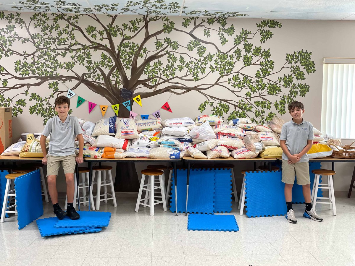 UnityDelray's tweet image. We are going to help a lot of families with all these donations. Thank you so much to all the families who helped us make this happen.

#ricedrive #caringkitchen #crosministries #unityschool #privateschool