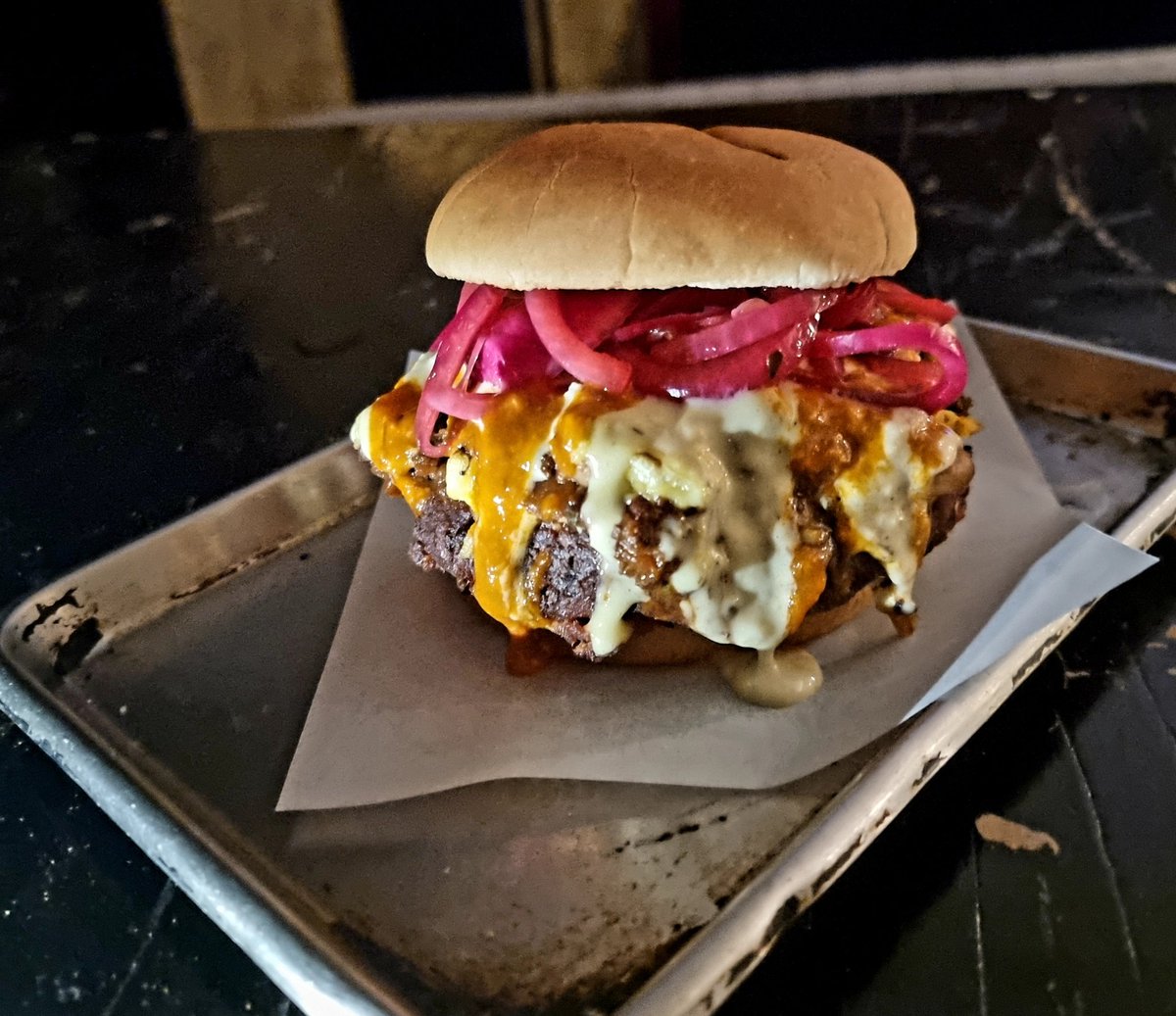 CorkGourmetGuy's tweet photo. A #plantbased burger patty with just 4.2g of fat per 100g, 207kcal per 100g and a whopping 17g of protein per 100g and looks so amazing you haven't read any of that because you're just think how much you want to eat it.
That's what we do @PlantPunkFoods 
#WeJustChangedTheGame https://t.co/xdeoTMgWge