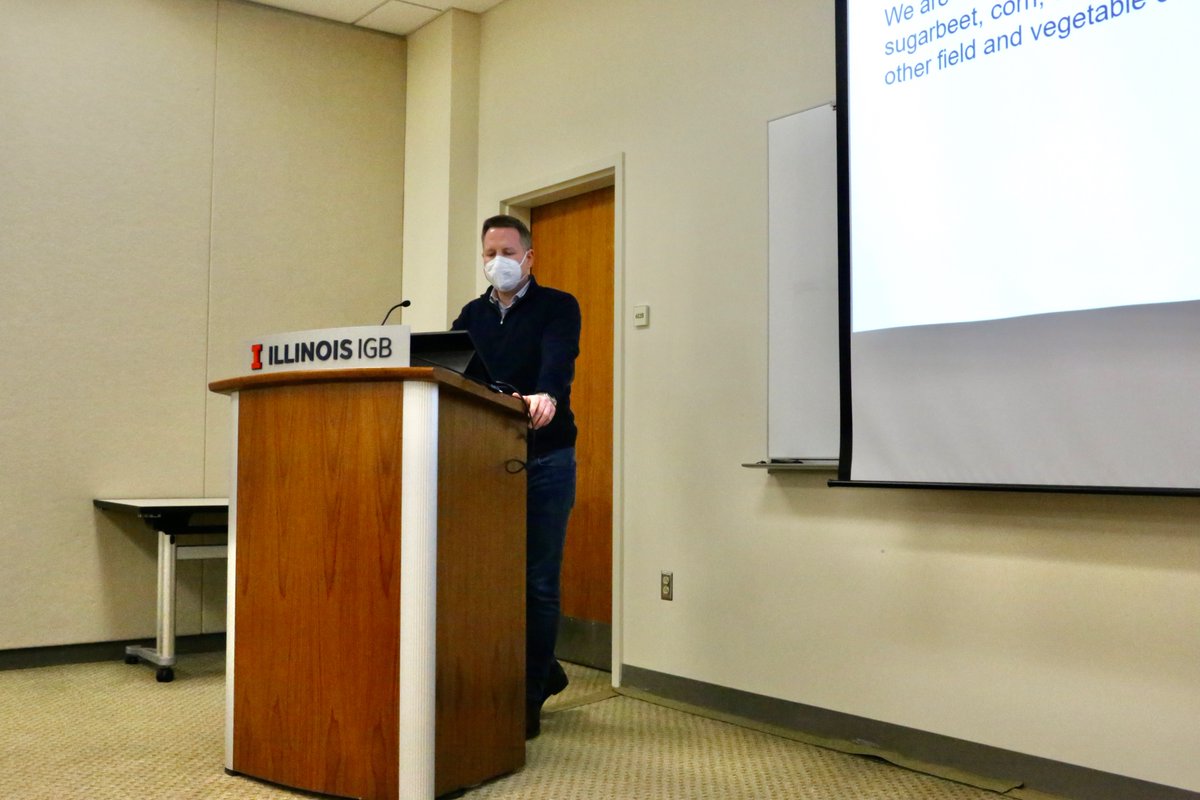 RIPEproject's tweet photo. #ICYMI: Members of our IL team were joined this week by three visitors from KWS to discuss our shared commitment to research and development and sustainability, with Stefan Schwarz presenting the KWS research portfolio at the IGB!
#RIPEproject #KWS #ILLINOISresearch https://t.co/X3hH1qizq4
