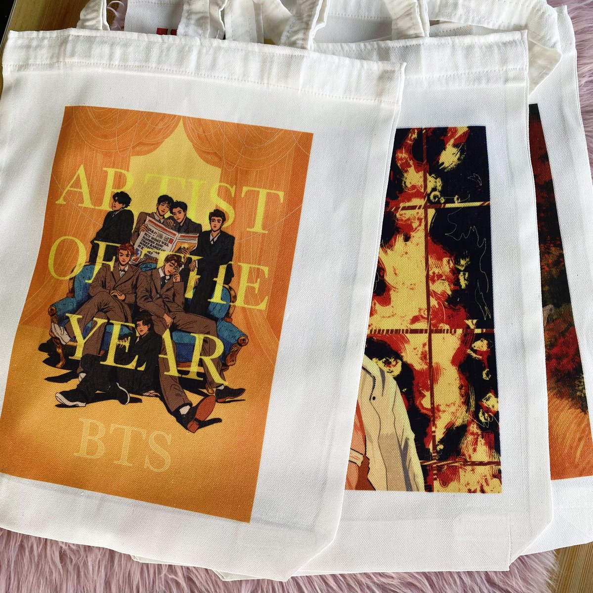 amojinprints's tweet photo. ✨Smooth Like Butter!
✨Expandable canvas Totebags by @ulsiart
✨The totebag is available in various sizes and also available for customization (size, zipper etc.) on a minimum quantity required
#custom #customized #customizedph #personalized #personalizedph #canvastotebag https://t.co/QcdqXx6ZtK