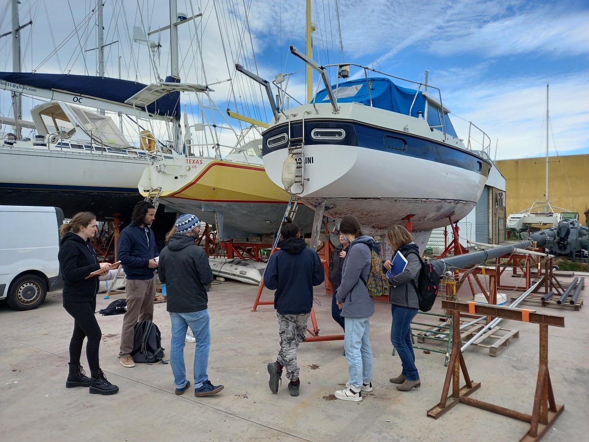 CPIE_Thau's tweet photo. ALIEN OCCITANIE : nous avons testé hier le protocole de collecte des organismes vivants fixés sous les coques des navires. Les échantillons seront analysés par le @CNRS, via des méthodes d'analyse ADN, pour identifier les #espèces non #indigènes (#ENI). @LPO_Herault @LeSeaquarium https://t.co/kZfsHdmyJ8