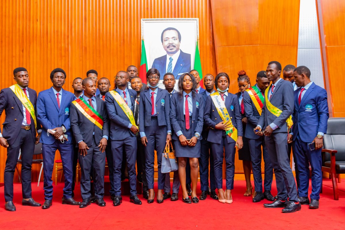 ACNU14's tweet photo. La 13e session ordinaire du parlement junior africain pour les Nations Unies s'est tenue le samedi 12 février 2022 au palais des congrès, autour du programme L'Excellence Scolaire, qui est un programme de promotion de la jeunesse qui se démarque par la compétence scolaire. https://t.co/eE5QwEQ9pn