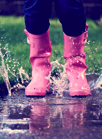 SfIT_UK's tweet photo. Hello to SfIT Parents &amp; Carers! We hope you are all keeping warm and dry today, just to let you know that the holiday activity/resources sheet is available for you on Class Dojo. 
Wishing you a good half-term - and let's hope the weather is kind! https://t.co/46paPnItqu